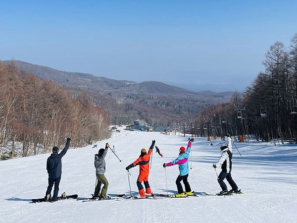 ■●「雪マジ」対象商品【新宿発着Cタイム】朝発日帰り 八千穂高原スキー場【滞在約6時間】1